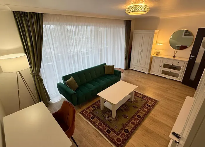 Coresi Long Apartment Brasov
